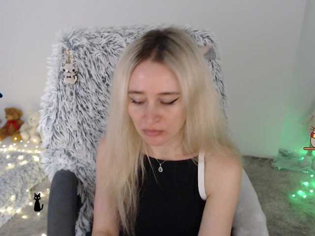 xyliganka777 live cam on BongaCams