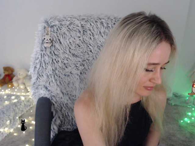 xyliganka777 live cam on BongaCams