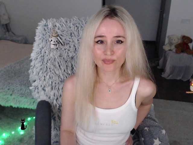 xyliganka777 Прямой эфир на BongaCams