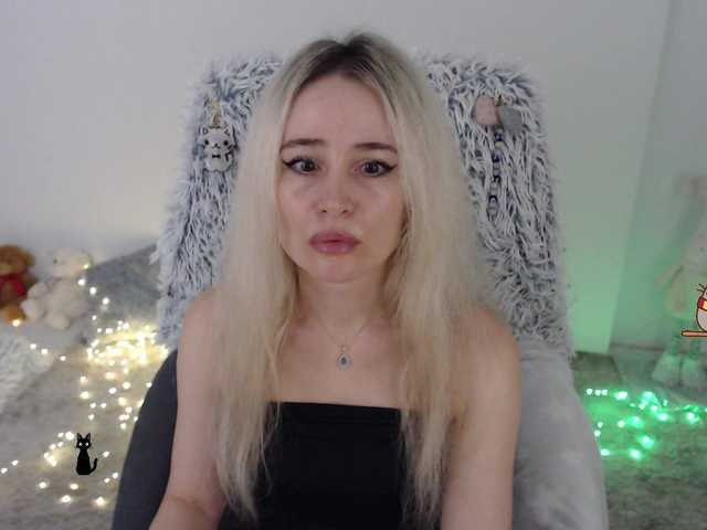 xyliganka777 live cam on BongaCams