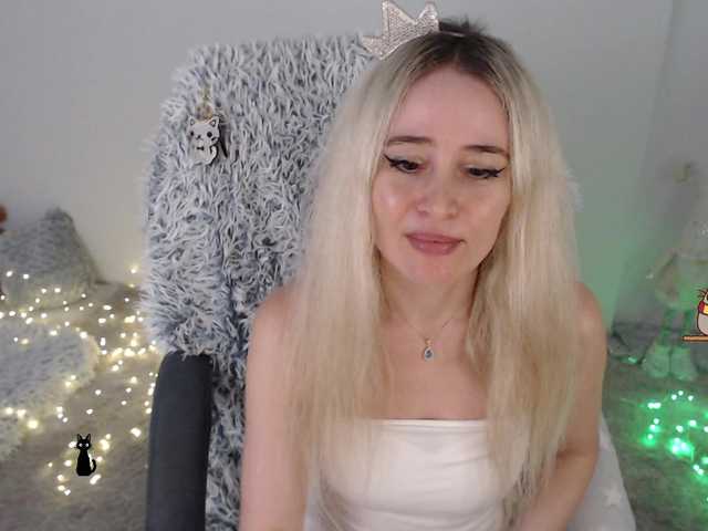 xyliganka777 live cam on BongaCams