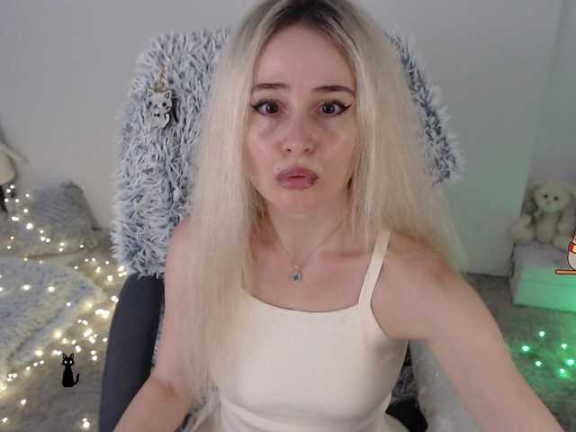 xyliganka777 live cam on BongaCams