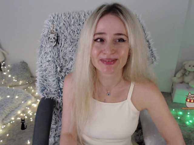 xyliganka777 live cam on BongaCams