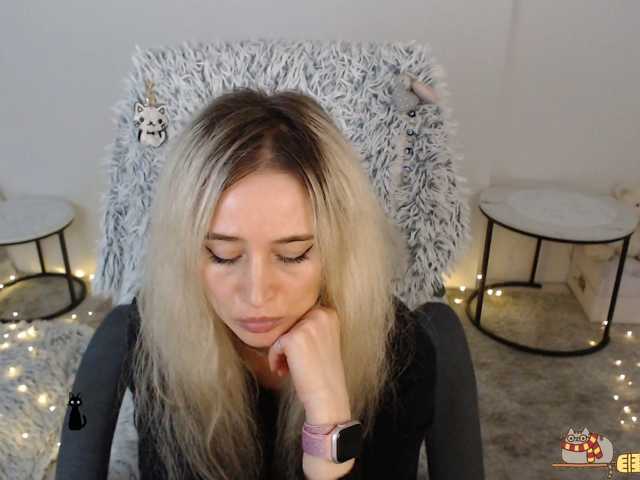 xyliganka777 live cam on BongaCams