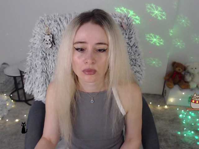 xyliganka777 live cam on BongaCams