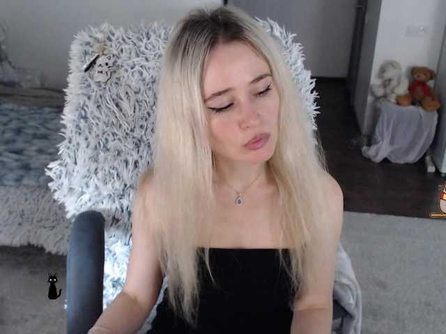 xyliganka777 live cam on BongaCams