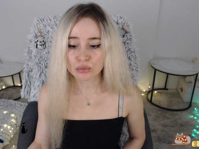xyliganka777 live cam on BongaCams