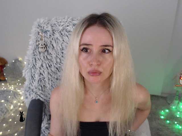 xyliganka777 live cam on BongaCams