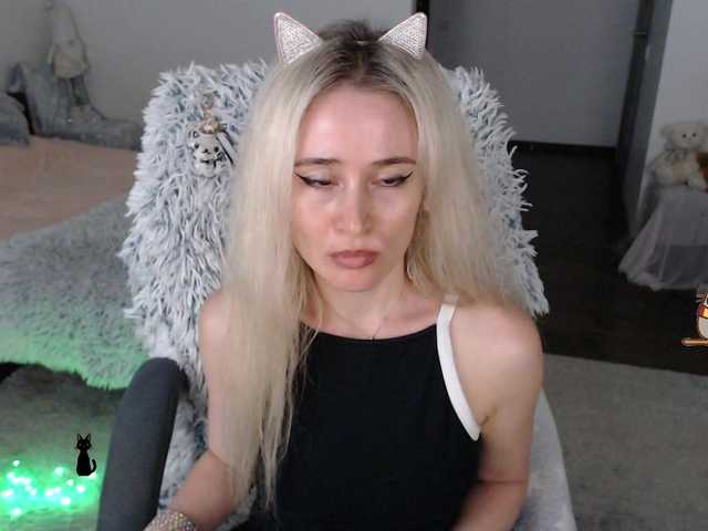 xyliganka777 live cam on BongaCams