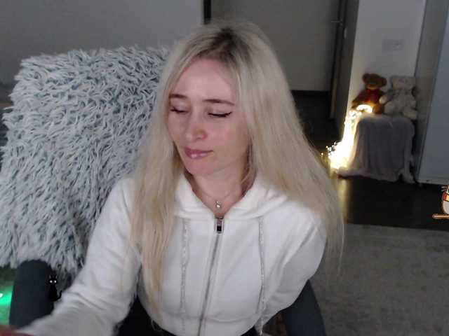 xyliganka777's BongaCams show and profile