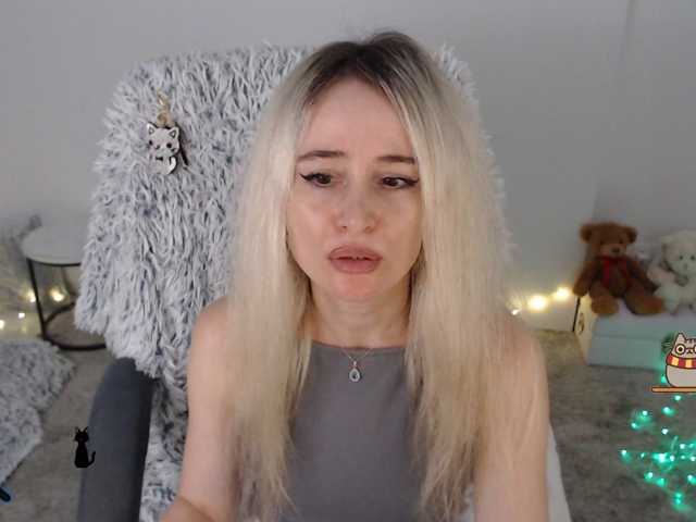 xyliganka777 live cam on BongaCams