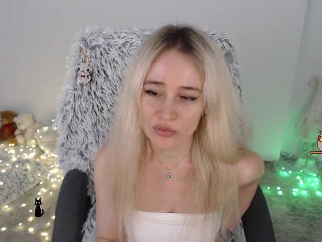 xyliganka777 live cam on BongaCams