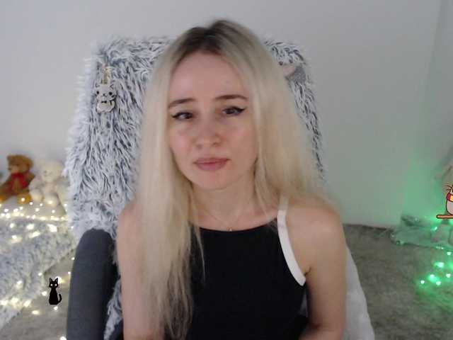 xyliganka777 live cam on BongaCams