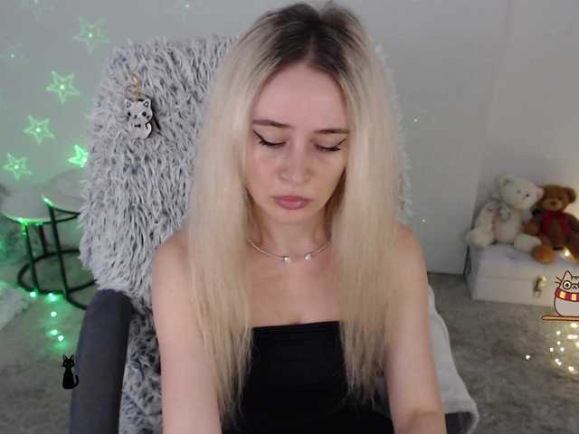xyliganka777 live cam on BongaCams