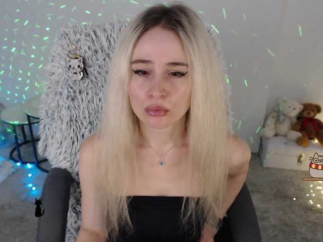 xyliganka777 live cam on BongaCams