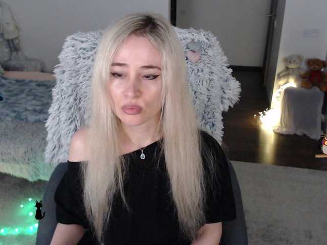 xyliganka777's BongaCams show and profile