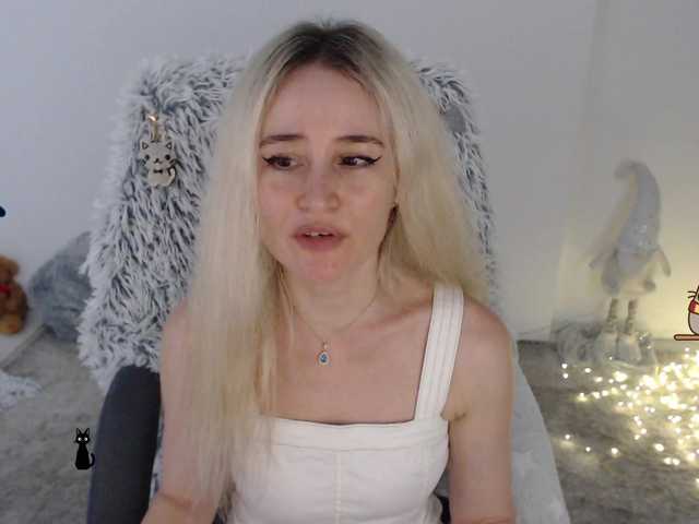 xyliganka777 live cam on BongaCams