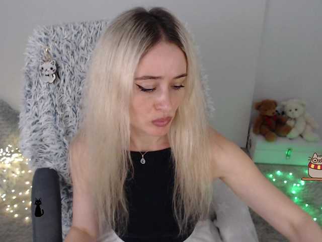xyliganka777 live cam on BongaCams