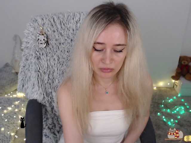 xyliganka777 live cam on BongaCams