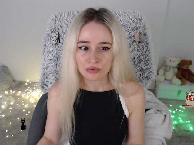 xyliganka777 live cam on BongaCams