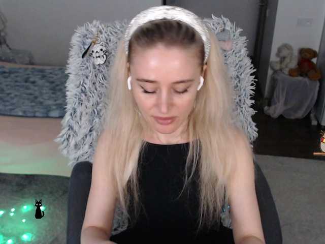 xyliganka777 live cam on BongaCams
