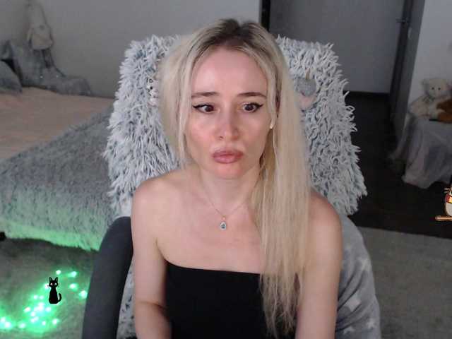 xyliganka777 live cam on BongaCams