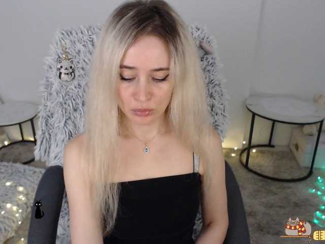 xyliganka777 live cam on BongaCams