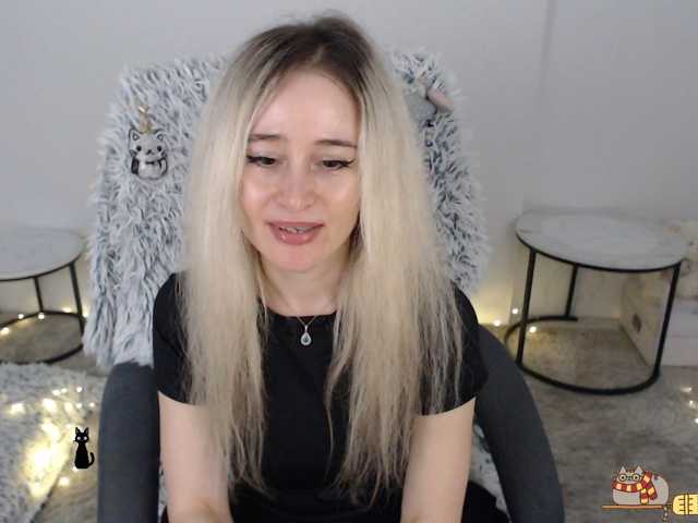 xyliganka777 live cam on BongaCams