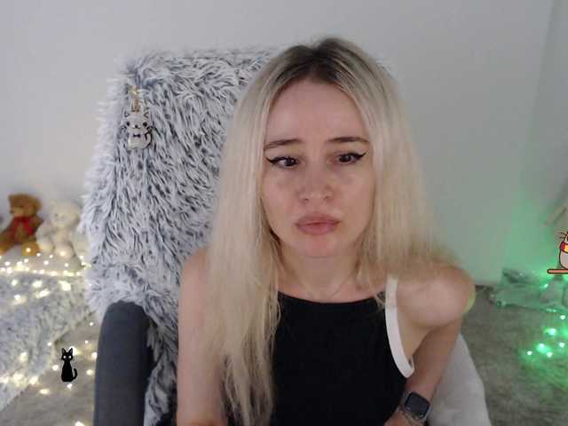 xyliganka777 live cam on BongaCams