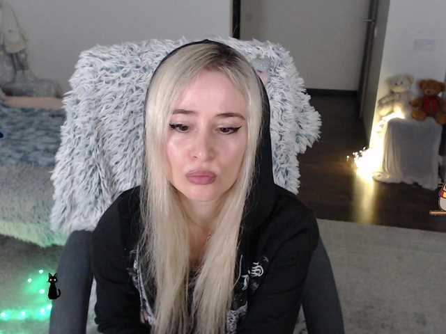 xyliganka777's BongaCams show and profile