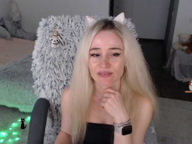 xyliganka777 live cam on BongaCams