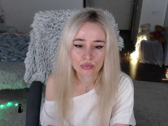 xyliganka777's BongaCams show and profile