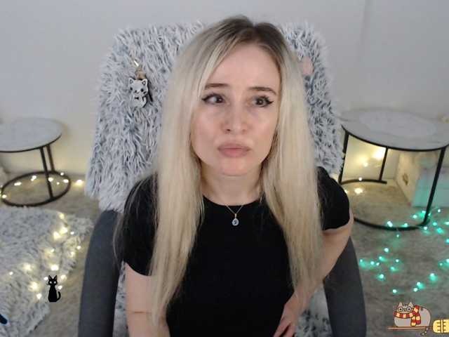 xyliganka777 live cam on BongaCams
