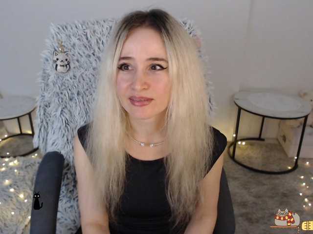 xyliganka777 live cam on BongaCams