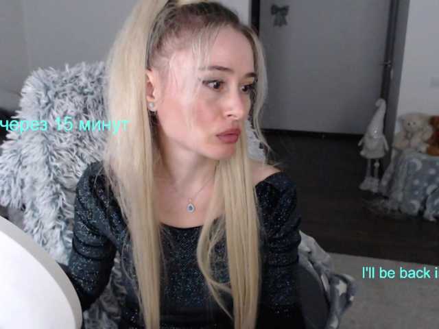 xyliganka777 live cam on BongaCams