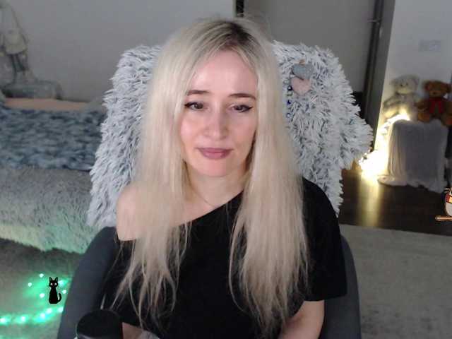 xyliganka777's BongaCams show and profile