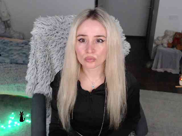 xyliganka777 Live Webcam on BongaCams