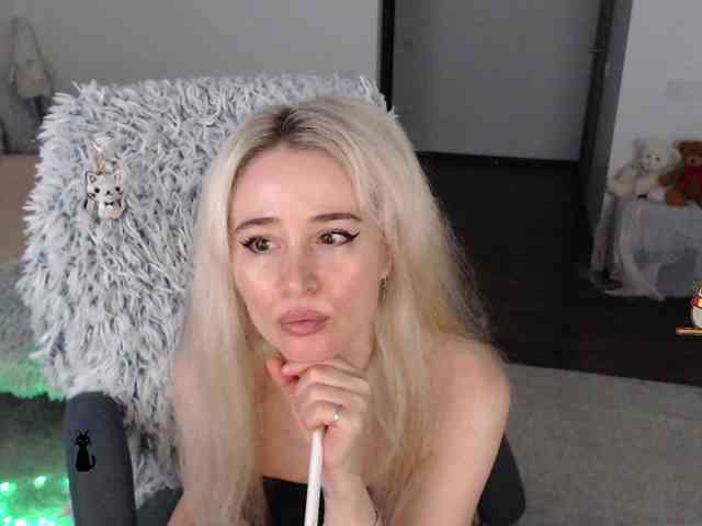 xyliganka777 Live Webcam on BongaCams