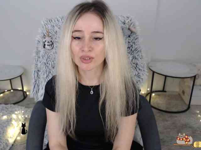 Modella: _Xyliganka777_