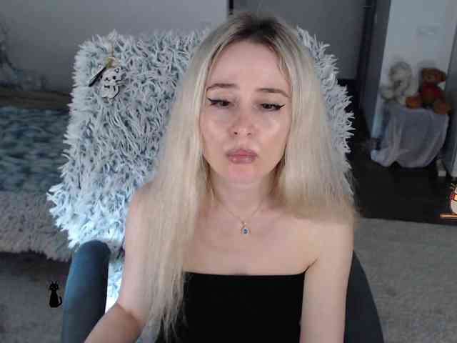 xyliganka777 Live Webcam on BongaCams