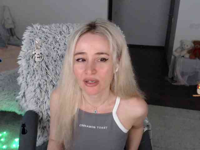 xyliganka777 Sex Cam Show