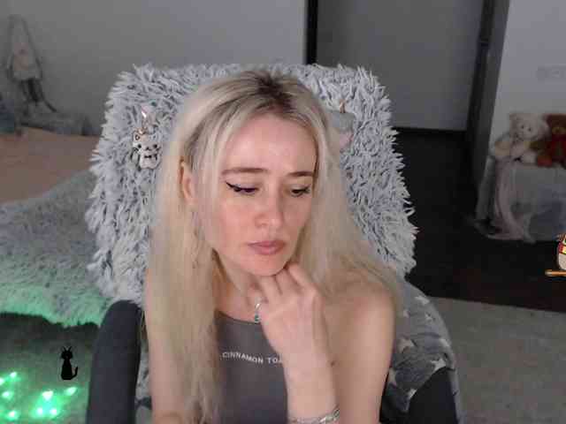 xyliganka777 Sex Cam Show