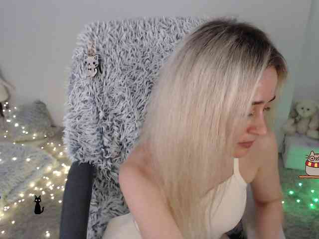 xyliganka777 Live Webcam on BongaCams