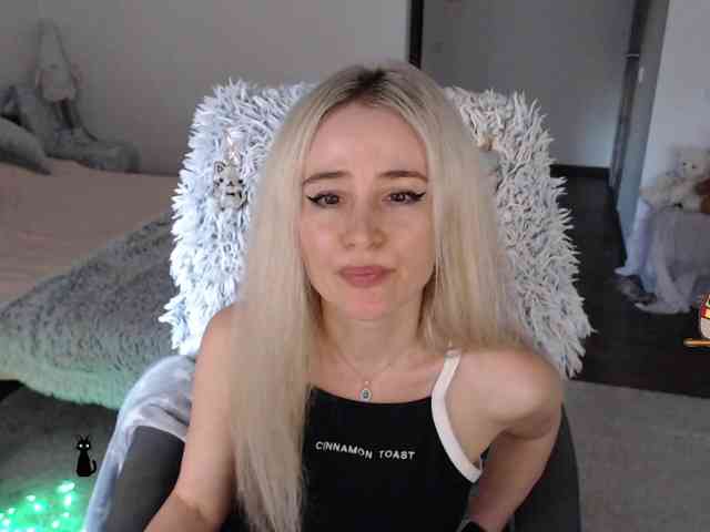 xyliganka777 Sex Cam Show