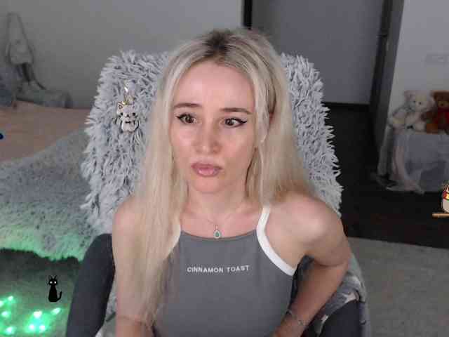 xyliganka777 Sex Cam Show