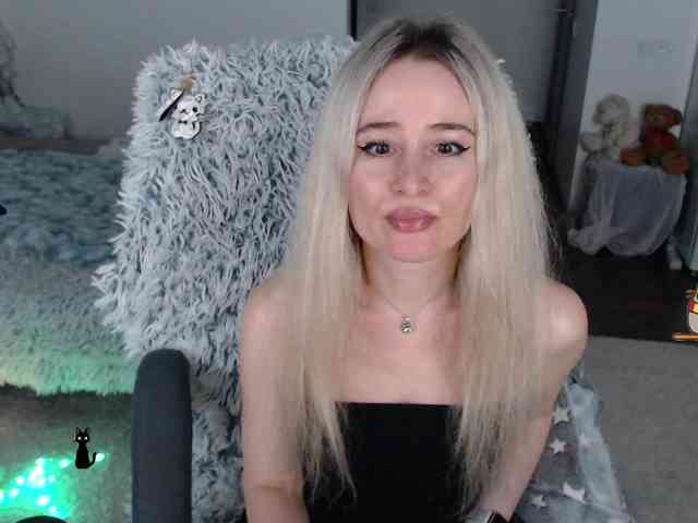 xyliganka777 Live Webcam on BongaCams