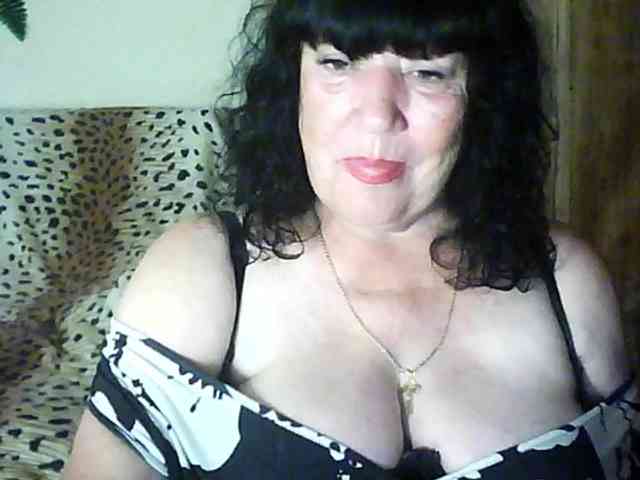 free live chat Dame89