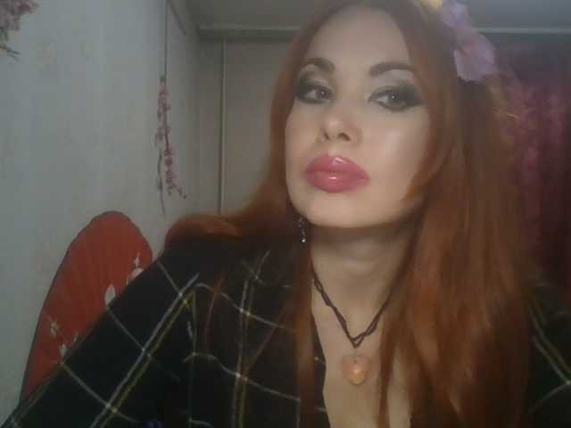 alanaastra, live now on BongaCams