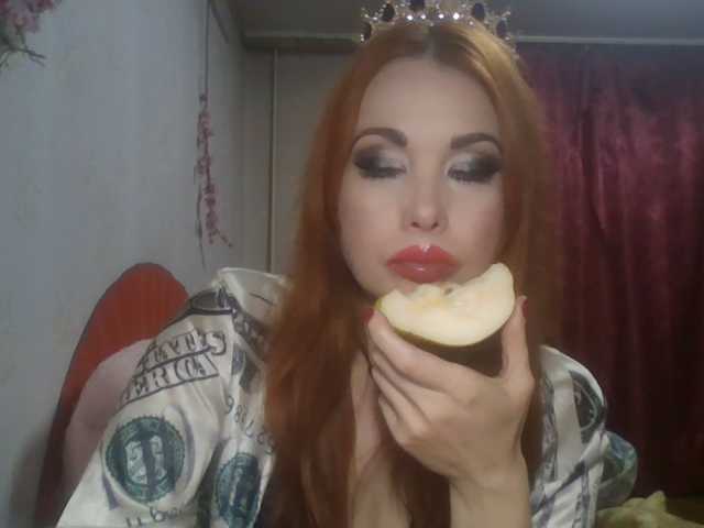 alanaastra live cam on BongaCams