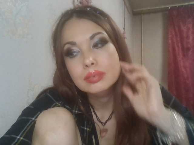 alanaastra live cam on BongaCams